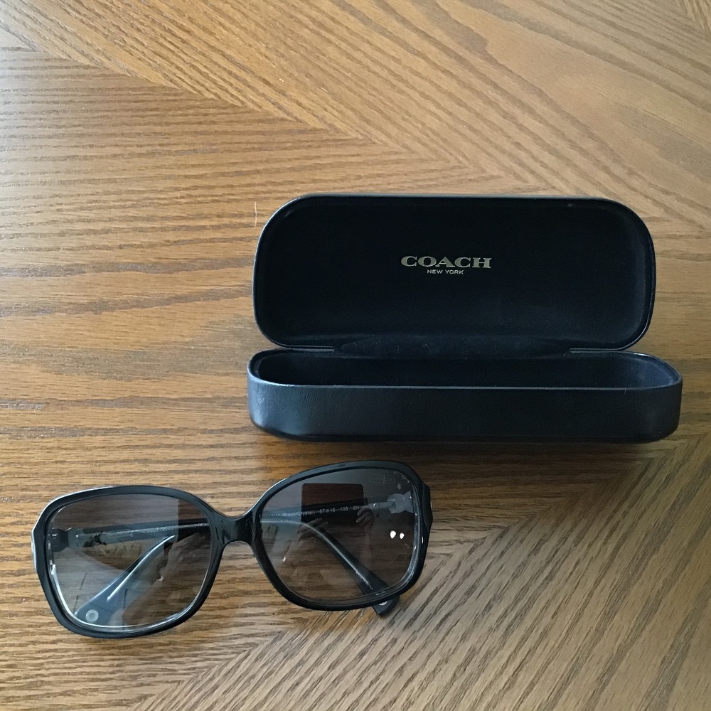 Coach Frances Sunglasses with Coach Case